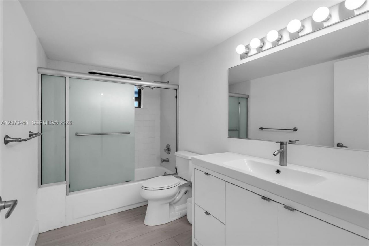 101 Ocean Lane Dr , Unit 1011, Key Biscayne, FL 33149 Photo