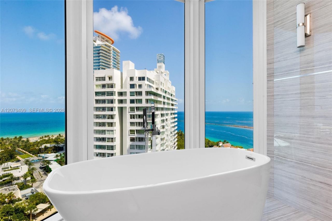 300 S Pointe Dr, Unit 2005, Miami Beach, FL 33139 Photo