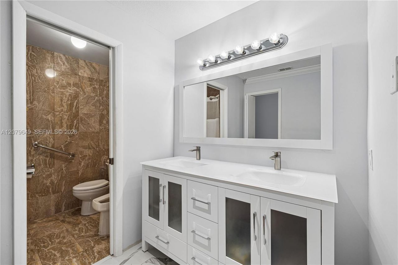 590 NW 132nd Ave , Miami, FL 33182 Photo