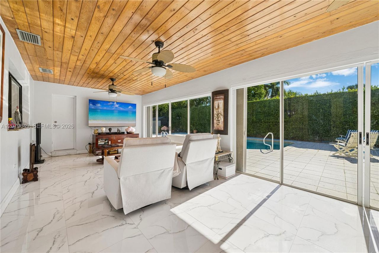 590 NW 132nd Ave , Miami, FL 33182 Photo