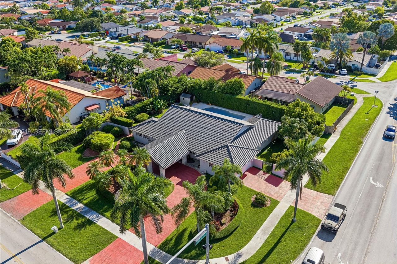 590 NW 132nd Ave , Miami, FL 33182 Photo