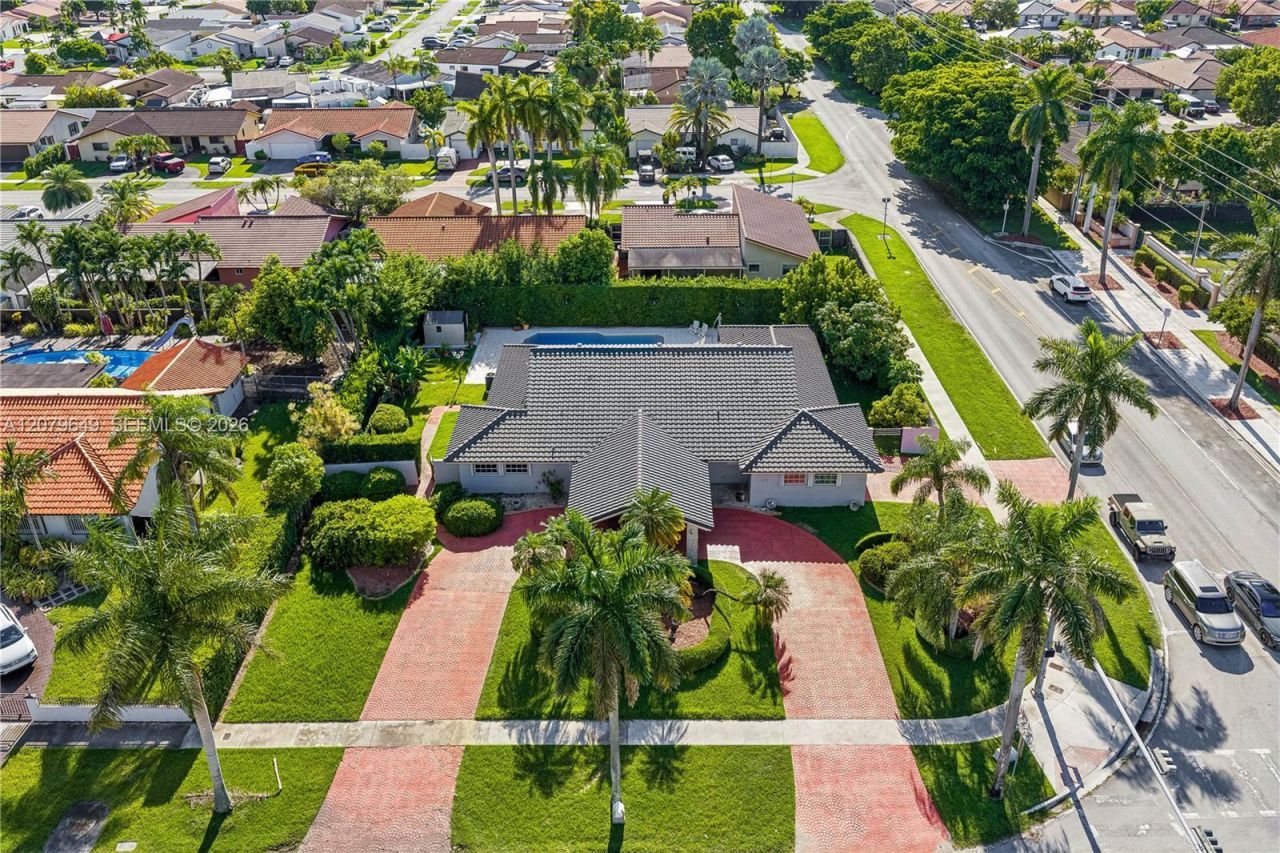 590 NW 132nd Ave , Miami, FL 33182 Photo