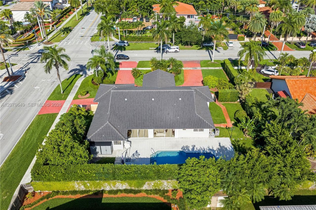 590 NW 132nd Ave , Miami, FL 33182 Photo