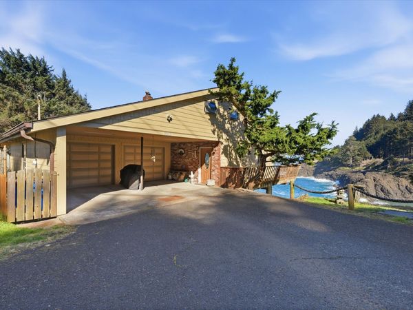 3355 Otter Crest Loop, Depoe Bay, OR 97341