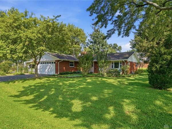 2798 Coldsprings Drive, Beavercreek, OH 45434