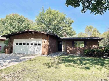 3820 Locust Street, Lincoln, NE 68516
