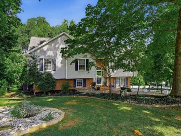 63 Viking Drive, Lynchburg, VA 24502