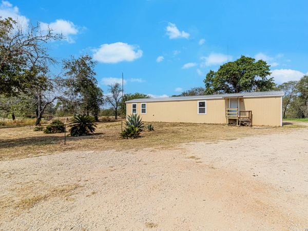 1235 Gayle, Poteet, TX 78065