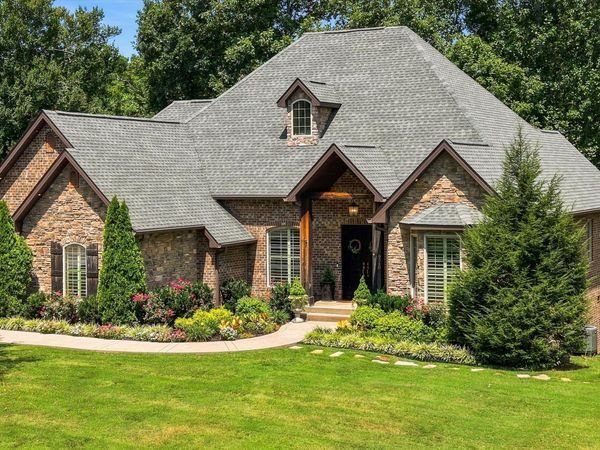 9240 Arlington Ridge Way, Powell, TN 37849
