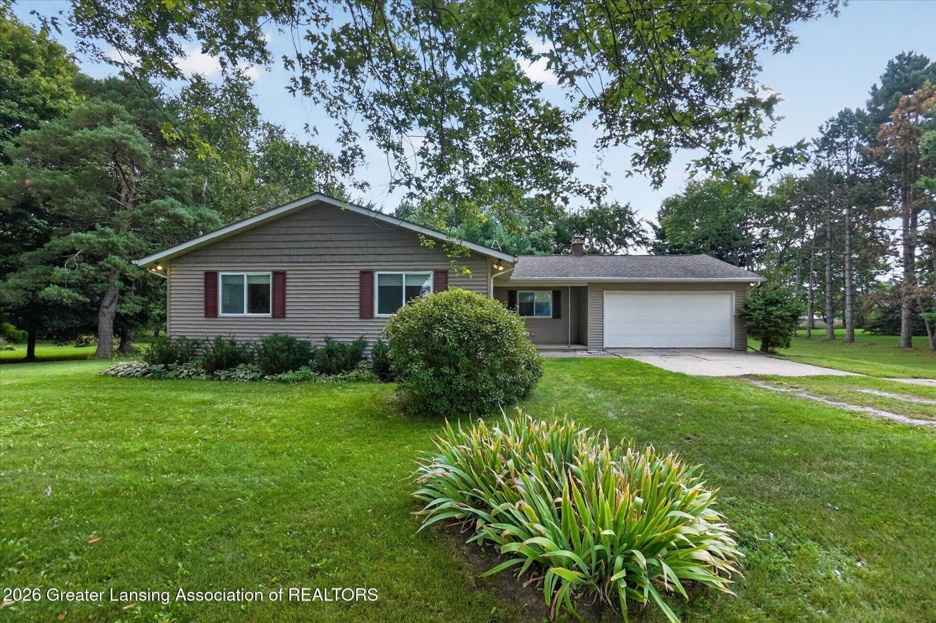 11131 S Lowell Road, Dewitt, MI 48820 Main Photo