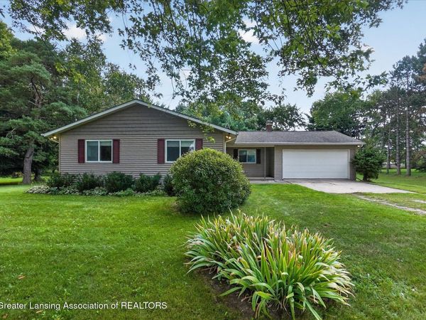 11131 S Lowell Road, DeWitt, MI 48820