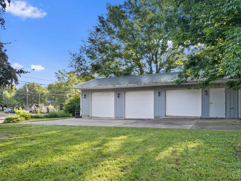 304 N Main Street, Pleasant Township, OH 45121 Photo 9