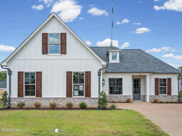 3634 Kreunen Street, Nesbit, MS 38651