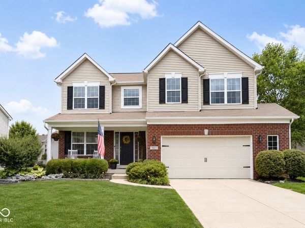 7823 Eagles Nest Boulevard , Zionsville, IN 46077