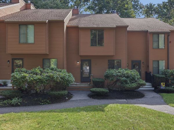 23 Dunvegan Woods Drive, Hampton, NH 03842