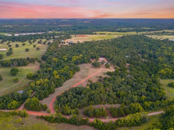 11985 E Prairie Grove Road, Guthrie, OK 73044
