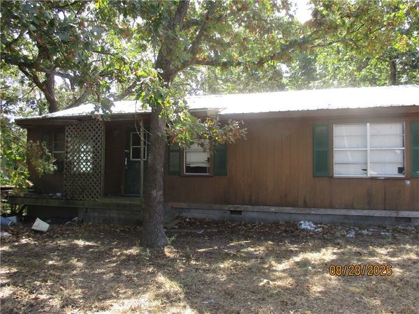 473936 E 610 Road, Watts, OK 74964