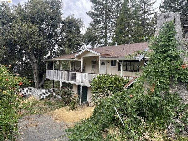 20456 Misty Ln, Tuolumne, CA 95379