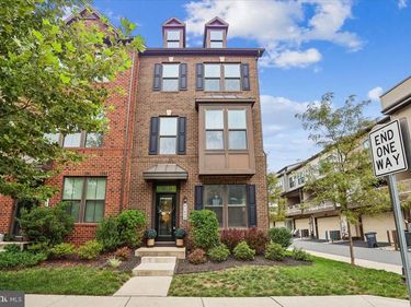 43498 APPLE ORCHARD SQUARE , ASHBURN, VA 20148
