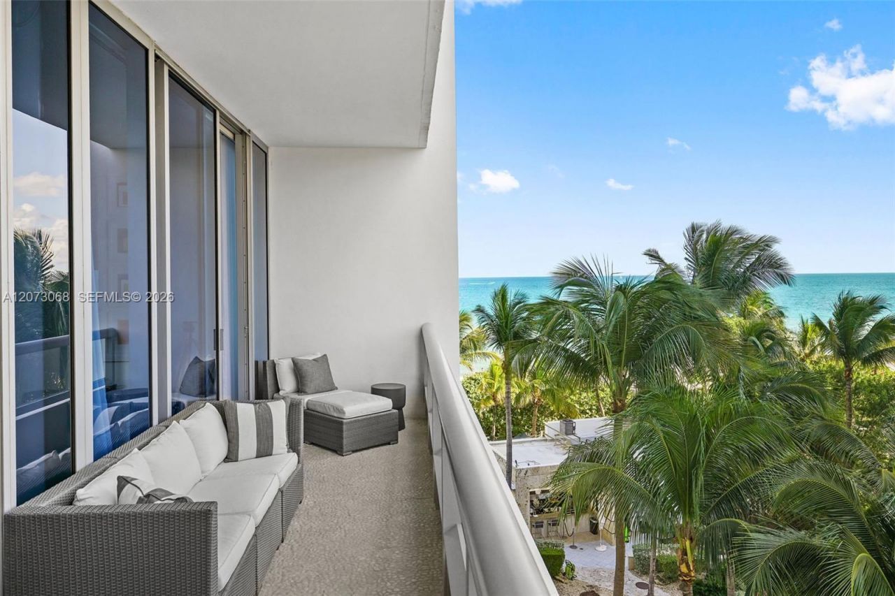 6799 Collins Ave, Unit 407, Miami Beach, FL 33141 Photo