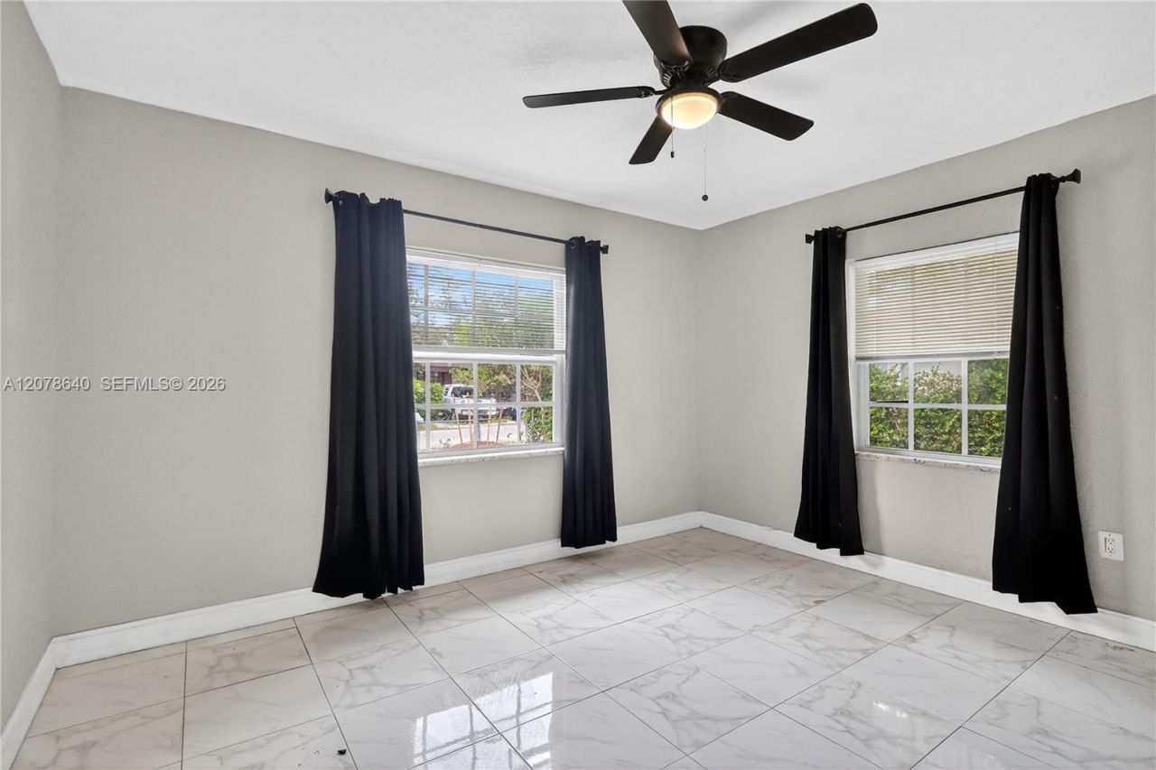40 NW 68th St , Miami, FL 33150 Photo