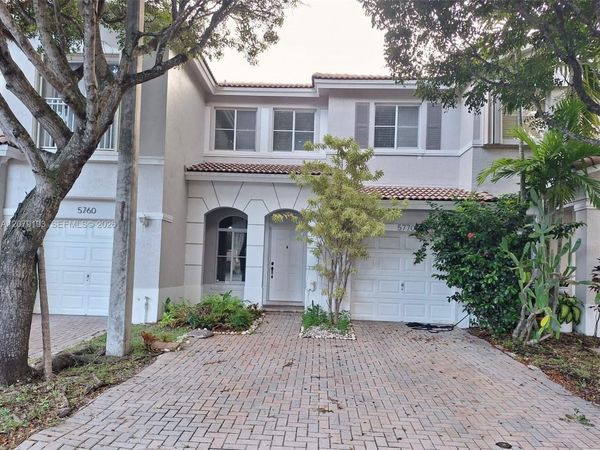 5770 NW 113th Pl , Doral, FL 33178