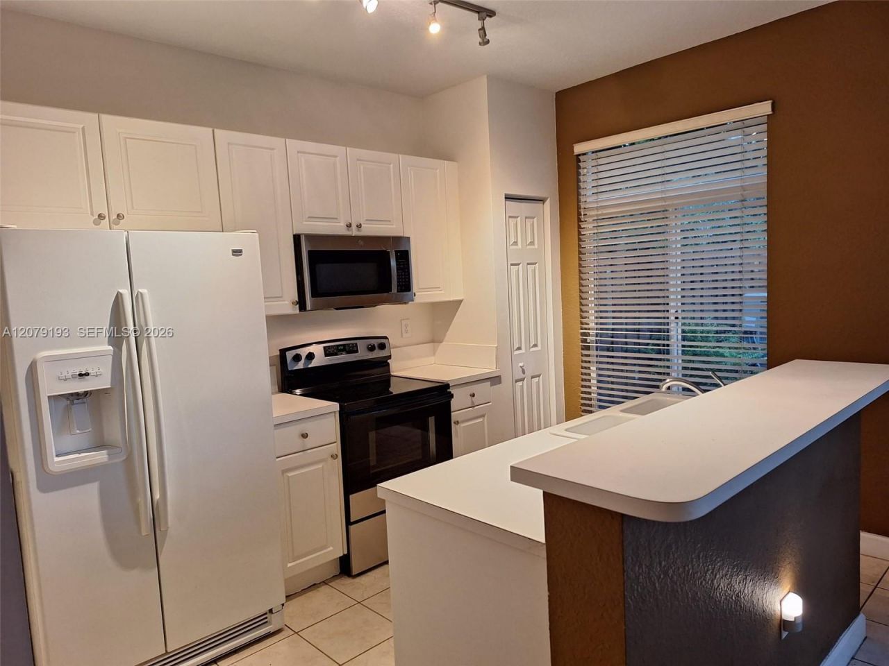 5770 NW 113th Pl, Doral, FL 33178 Photo