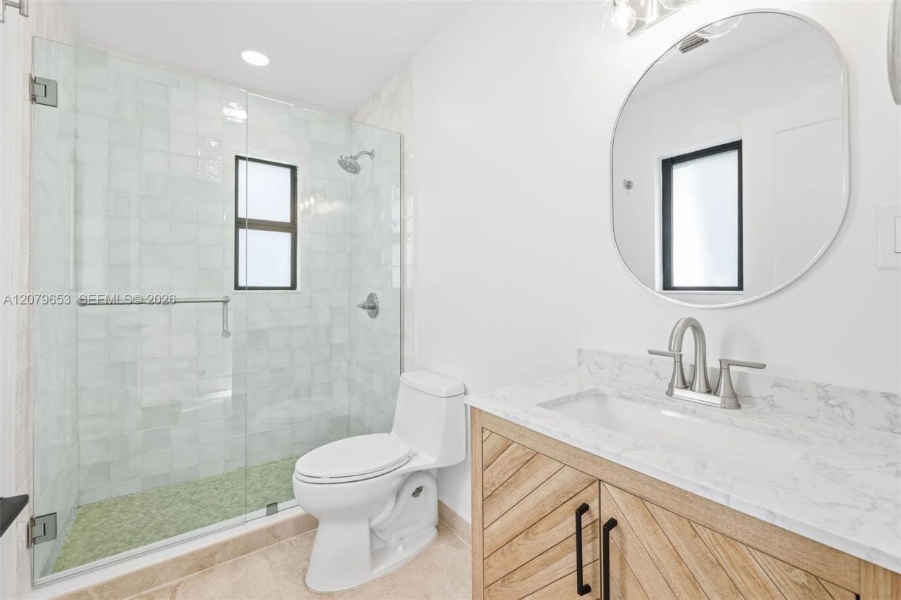 912 NE 82nd St , Miami, FL 33138 Photo