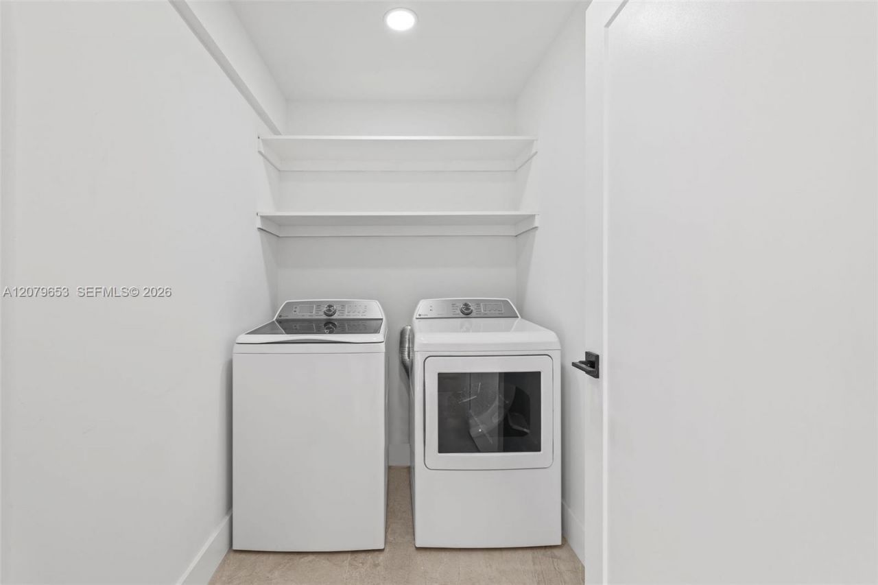 912 NE 82nd St , Miami, FL 33138 Photo