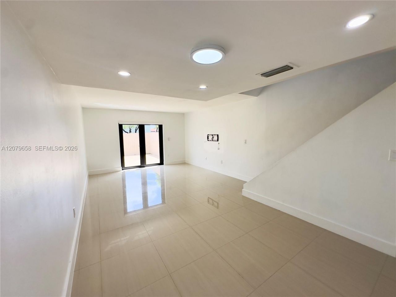 8010 SW 152nd Ave, Unit 211, Miami, FL 33193 Photo