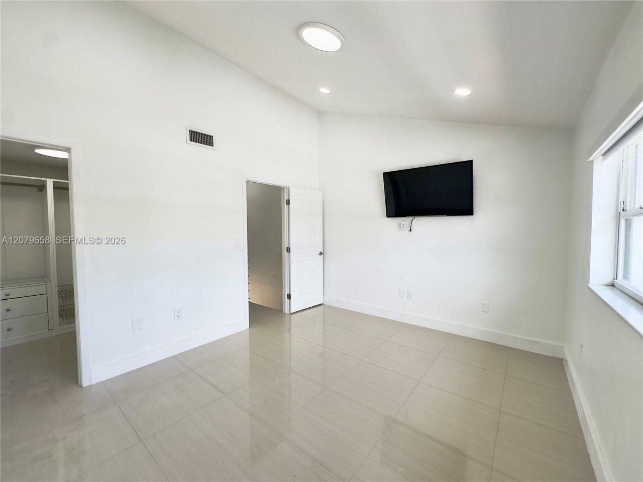 8010 SW 152nd Ave, Unit 211, Miami, FL 33193 Photo
