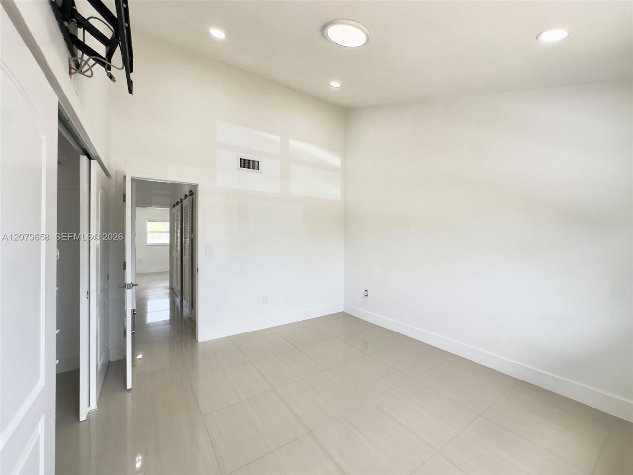 8010 SW 152nd Ave, Unit 211, Miami, FL 33193 Photo