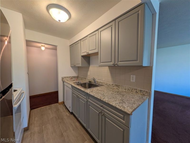22121 River Oaks, Unit E12, Rocky River, OH 44116 Photo 16