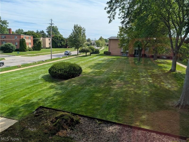 22121 River Oaks, Unit E12, Rocky River, OH 44116 Photo 4