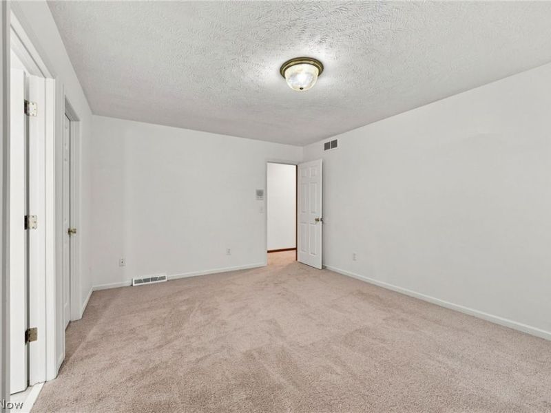 29008 Uxbridge Drive, Willowick, OH 44095 Photo 18