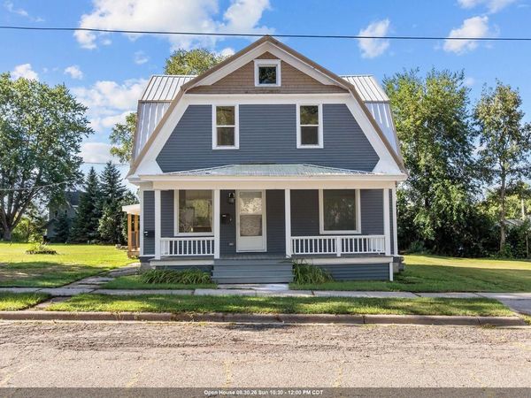 222 W MOORE STREET, Berlin, WI 54923