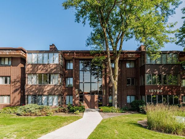 N85W15700 Ridge ROAD, Unit 205, Menomonee Falls, WI 53051