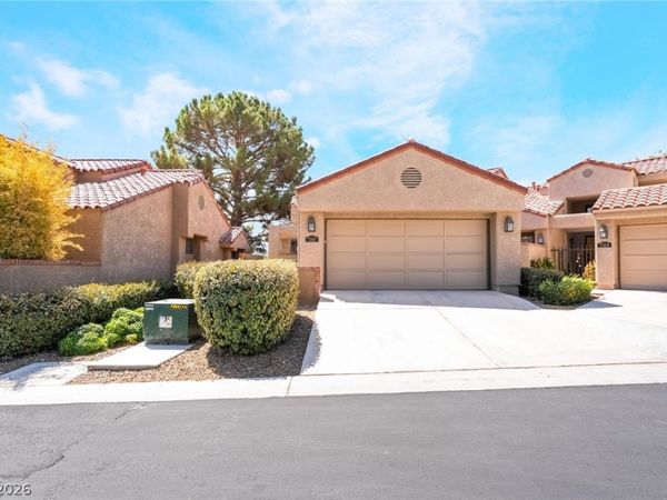 7307 Mission Hills Drive , Las Vegas, NV 89113