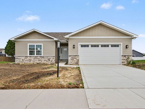 5754 Brookview Avenue , Portage, IN 46368