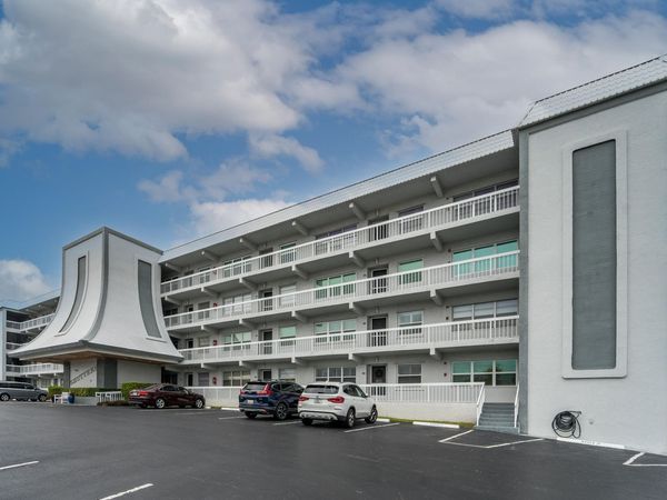 155 YACHT CLUB Drive, Unit 207, North Palm Beach, FL 33408