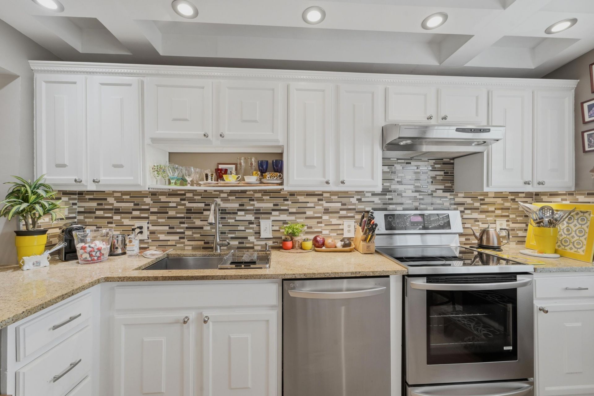 155 Yacht Club Drive, Unit 207, North Palm Beach, FL 33408 Photo