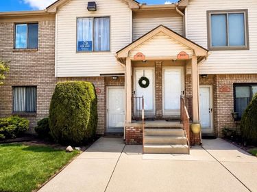 24128 Avon Lane, Clinton Township, Mi 48036