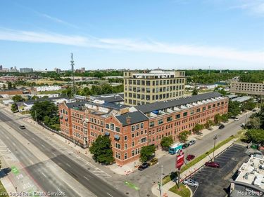6533 E Jefferson Avenue , Unit 112, Detroit, Mi 48207