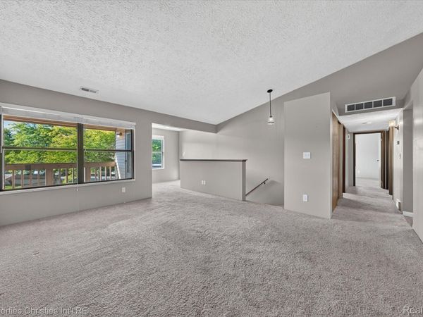 61175 Greenwood Drive , South Lyon, Mi 48178