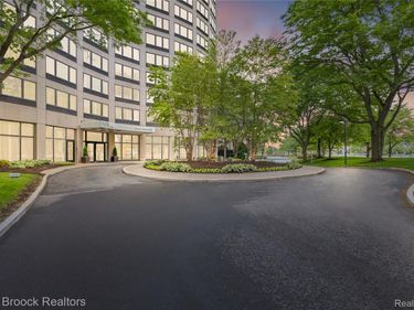 5000 Town Center , Unit 2605, Southfield, Mi 48075