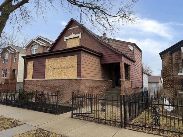 9207 S Ellis Avenue , Chicago, IL 60619