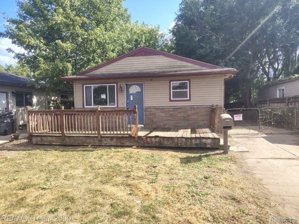 20458 Abrahm Street, Clinton Township, Mi 48035