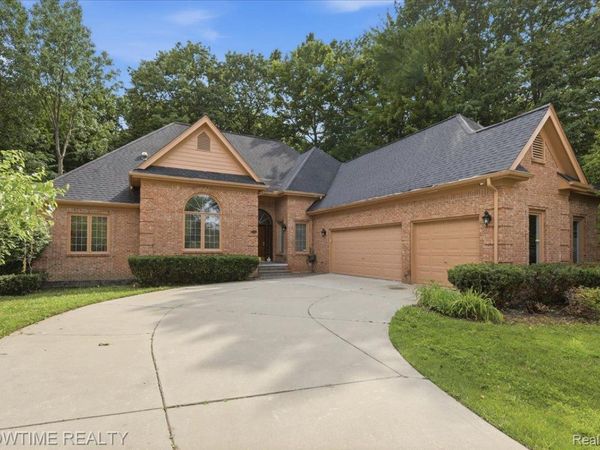 11656 Majestic Court , Shelby Township, Mi 48315