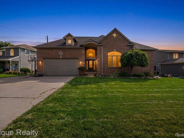 395 Indianwood Road , Orion Township, Mi 48362