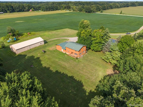 76565 McFadden Road , Armada Township, Mi 48005